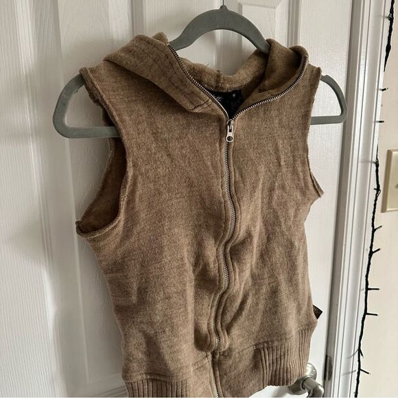 KUHL Merino Wool Vest Women’s Size Medium - Picture 9 of 9